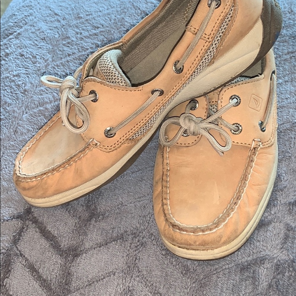 sperry boat shoes